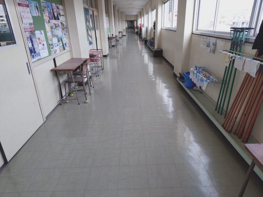 静かな校内